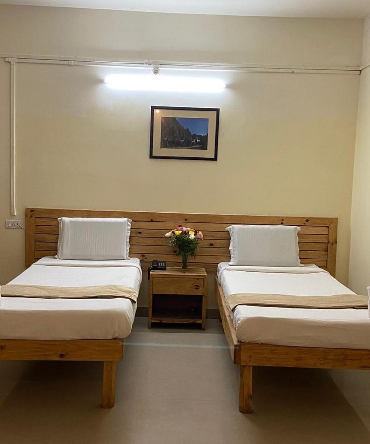 Hotel Travellers Inn Shillong Exterior foto