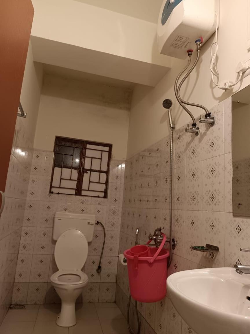 Hotel Travellers Inn Shillong Exterior foto