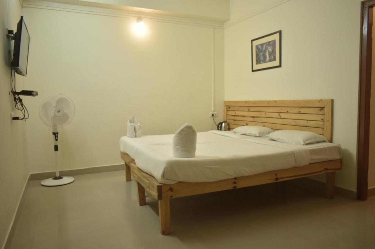 Hotel Travellers Inn Shillong Exterior foto